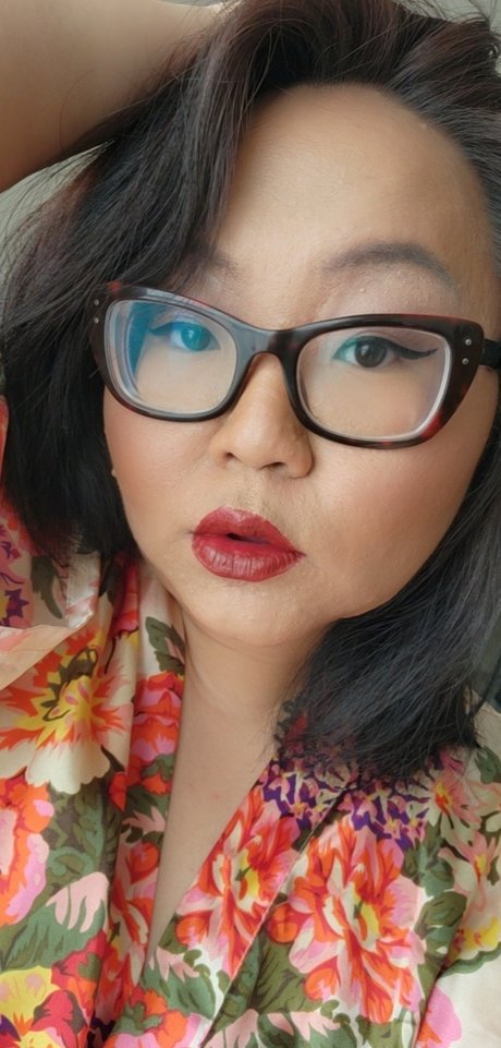 Mia VC actrice porno photos