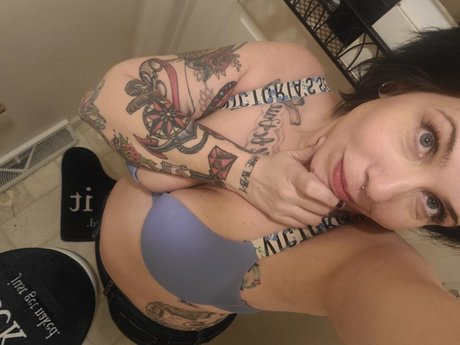 makeamericadeadagain art star du porno archive