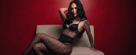 Megan Cocks_ modèle sympa photos