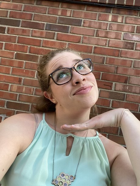 fans de grosses femmes aux gros seins uniquement art gratuit photo