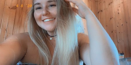 may actrice de nus photos