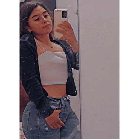 MIRINDA étoile exclusive photos