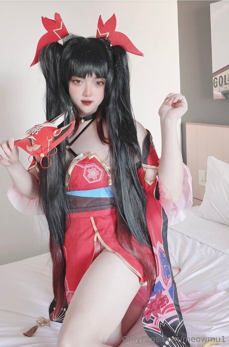 chaton potelé uniquementfans nu exclusif galerie