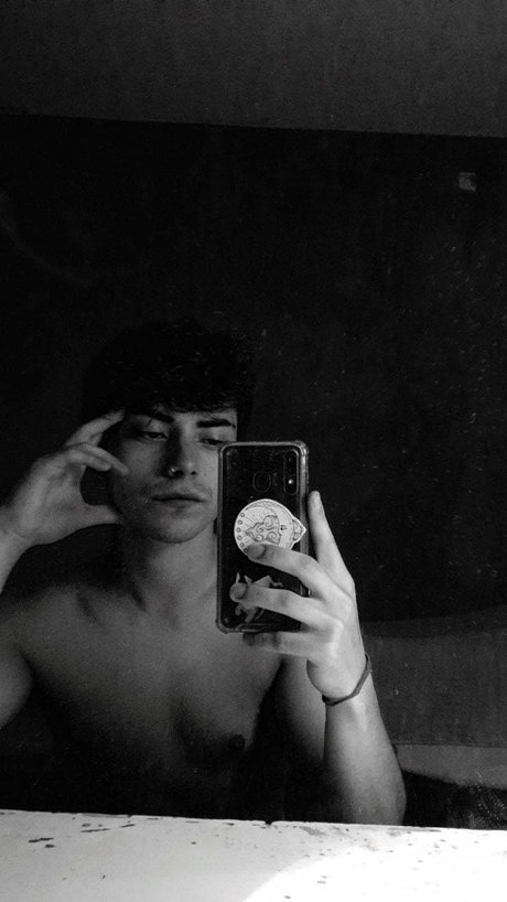 Nach Tommo nus star du porno collection