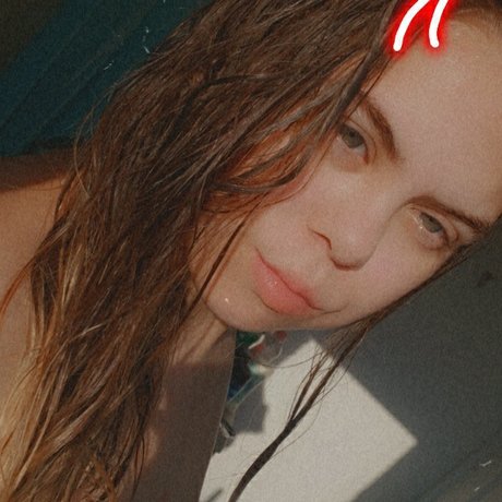 Emma Lee modèle artistique archive