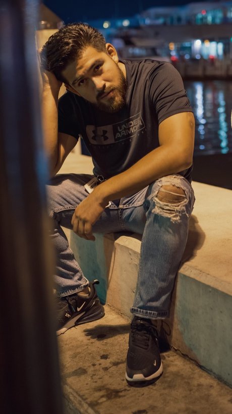 Nightimesadness modèle de sexe des photos