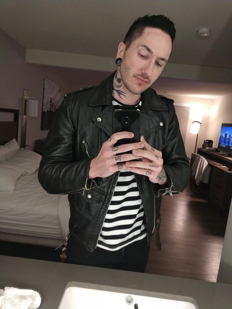 Nicholas Rose_ modèle joli image