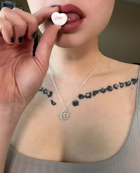 Harlihero star du porno gratuit des photos