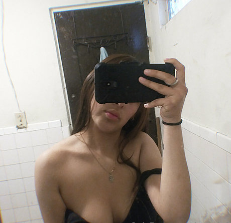 Anna Castillo actrice exclusive des photos