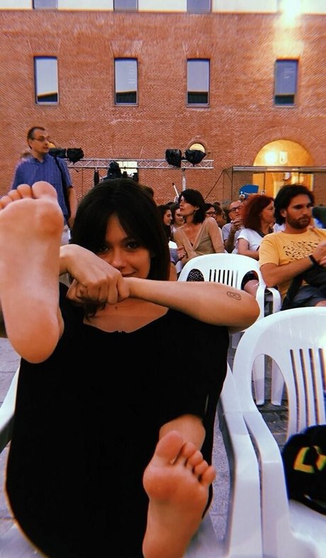 Anna Castillo actrice chaude des photos