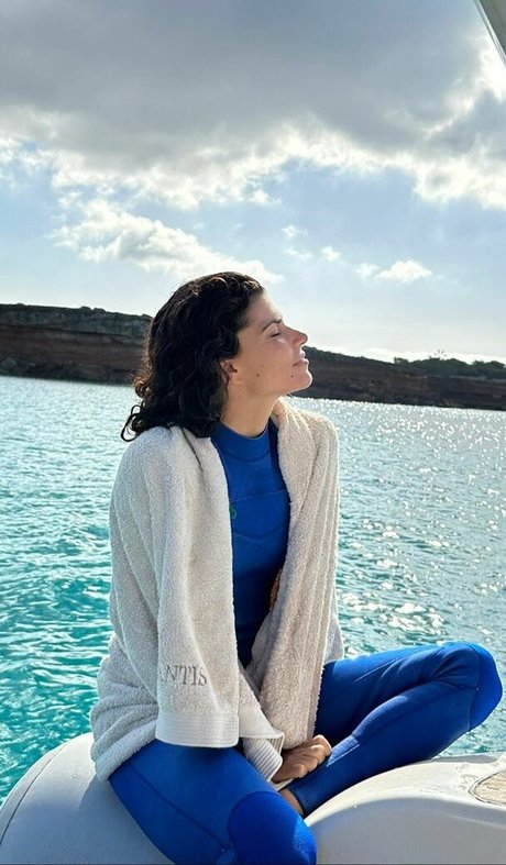 Ariadna Hafez nus de stars du porno des photos