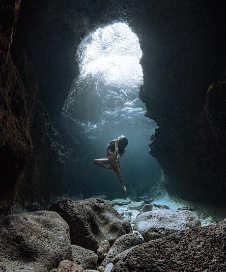 Ariadna Hafez actrice libre photo