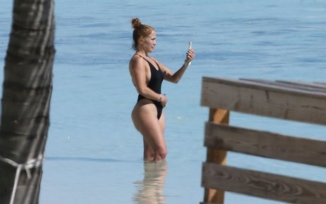 Jennifer Lopez étoile exclusive collection