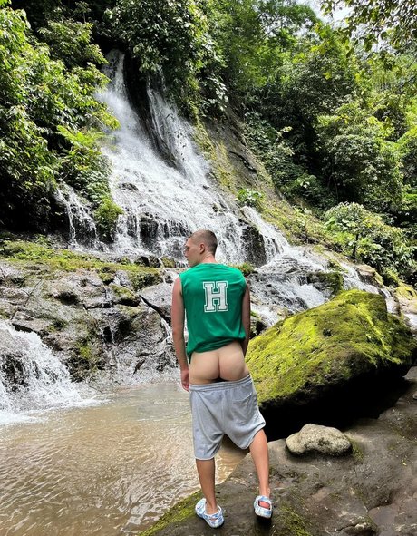 jasupsss actrice de nus image