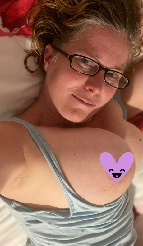 khariscurves meilleure actrice galeries