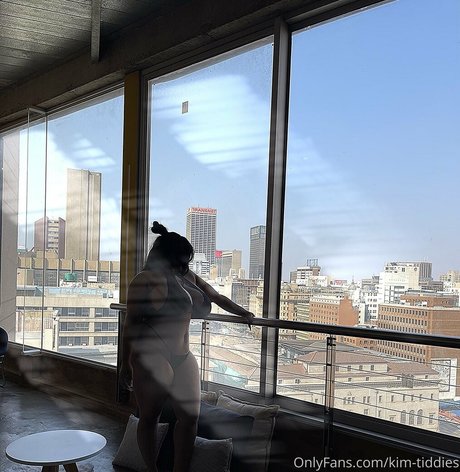 Kim Tiddies modèle galerie