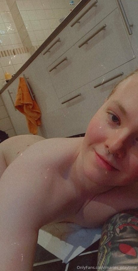 maries playtime modèle adulte photo