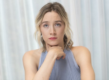Saoirse Ronan star pornographique image