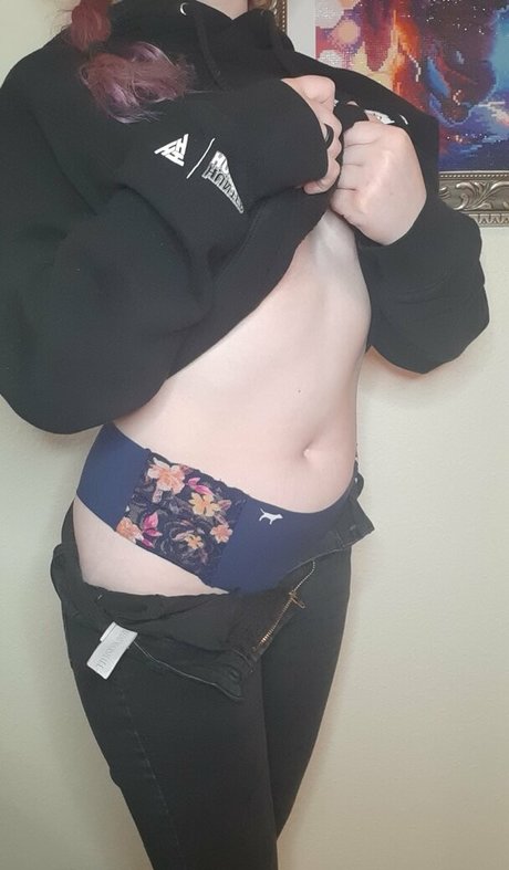 lunar ashe étoile nue galeries