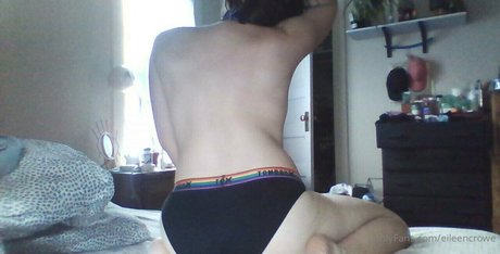 eileencrowe étoile chaude img