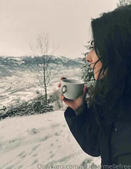 loucharmellefree beau modèle img