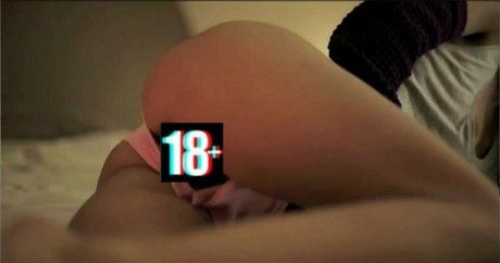 loucharmellefree modèle porno image