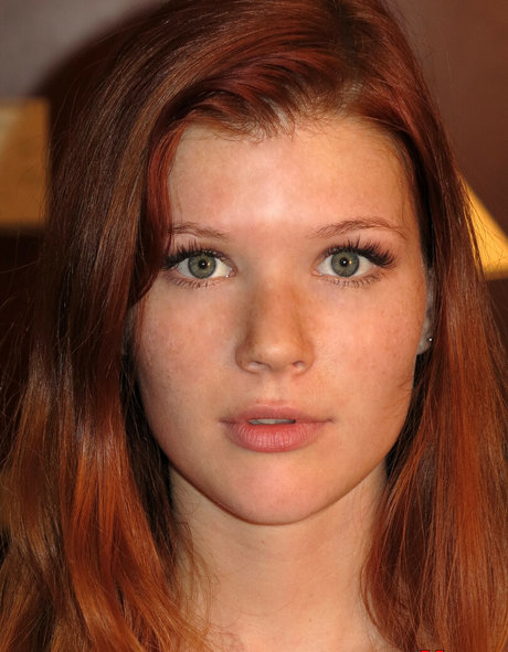 Mia Sollis belle star du porno collection