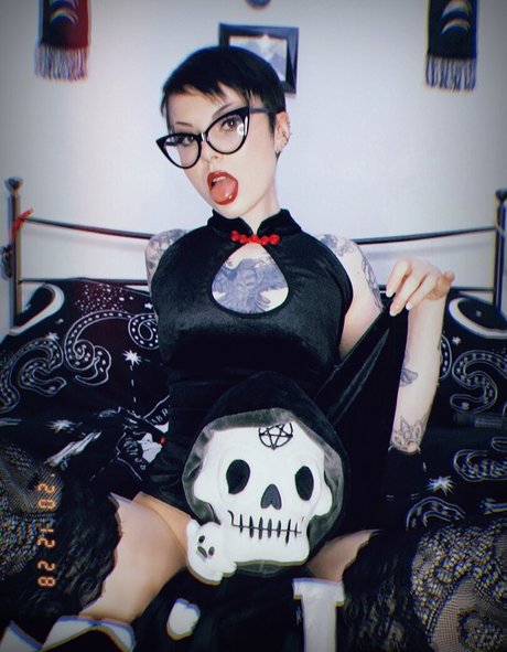 Faerie Blossom sexe de star du porno archive