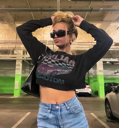 Sophia Armata star du porno parfaite photos