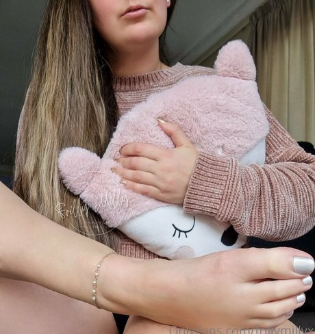 frillymillyx actrice hd archive