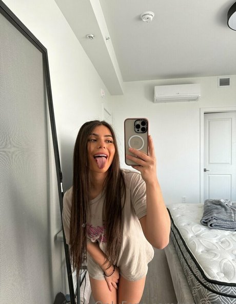 mariaakk modèle hd galerie