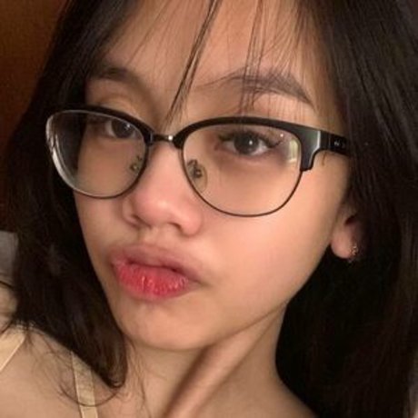 Hilixlie actrice de sexe img