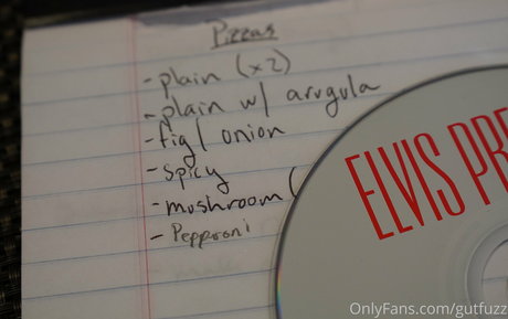 gutfuzz actrice chaude des photos