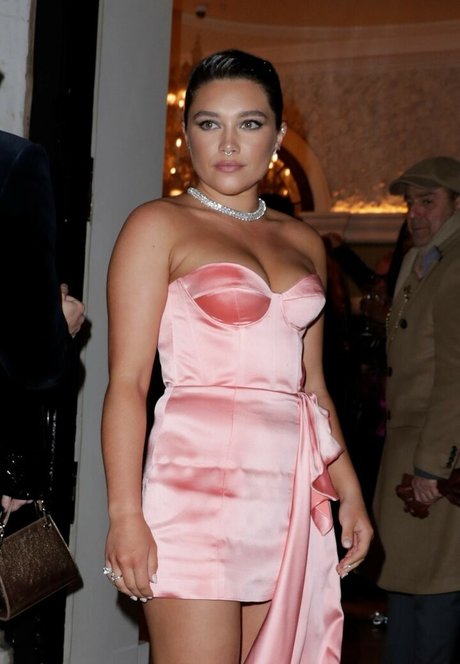 Florence Pugh étoile sympa des photos