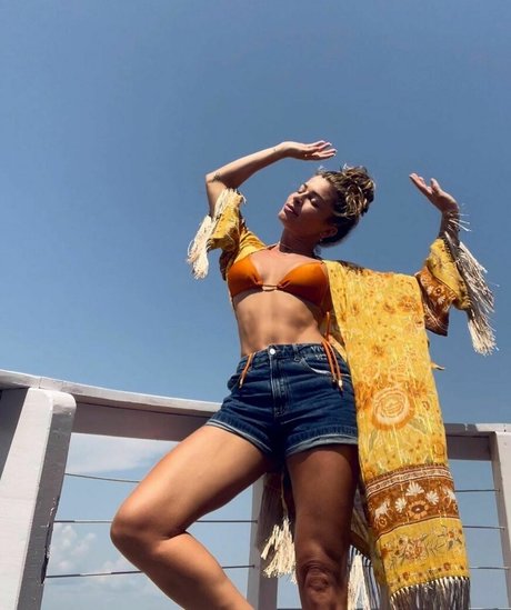 Grazi Massafera modèle joli archive