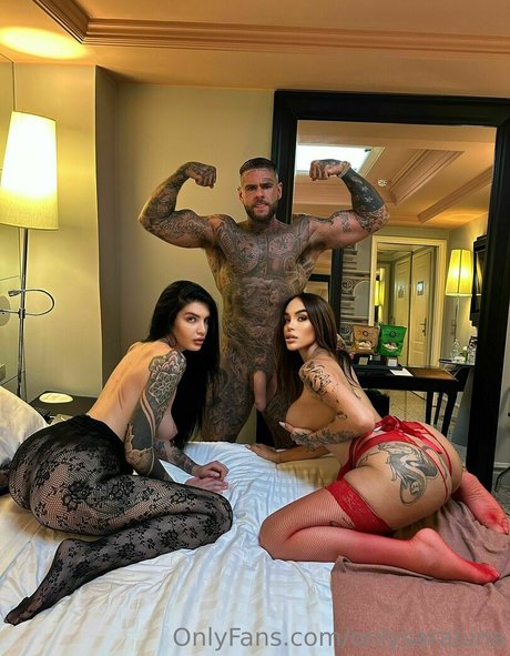 onlysaraluna étoile parfaite des photos