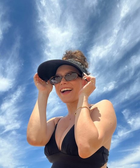 Lorena Comparato art de star du porno archive