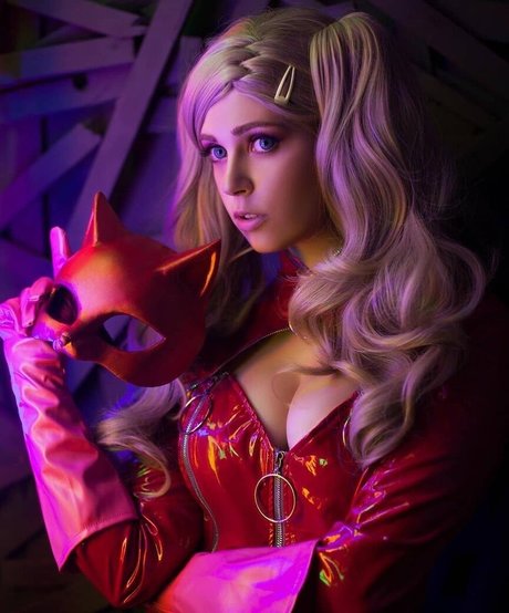 FaidEyren belle actrice photos