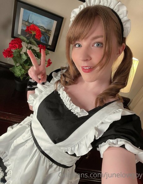 junelovejoy modèle porno galerie