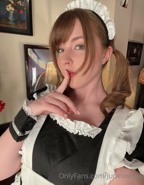 junelovejoy actrice adulte des photos
