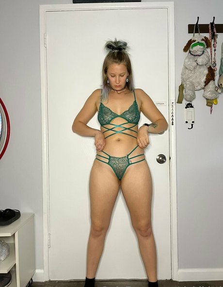 rickikitti modèle magnifique galerie