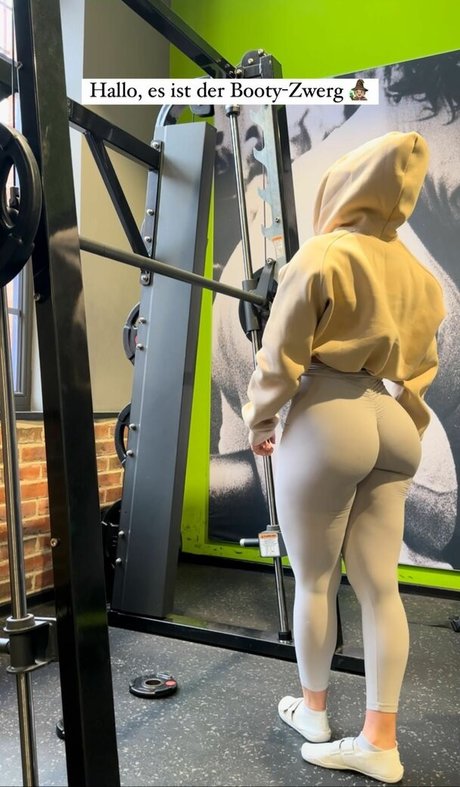 Leonie Kommoss star du porno belle photos