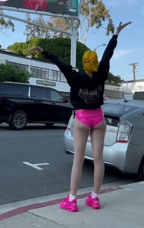 Tessa Violet xxx étoile photos