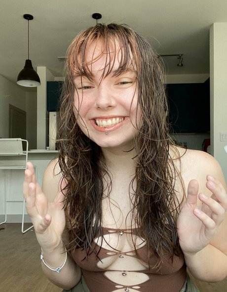 CruelRice actrice libre photos