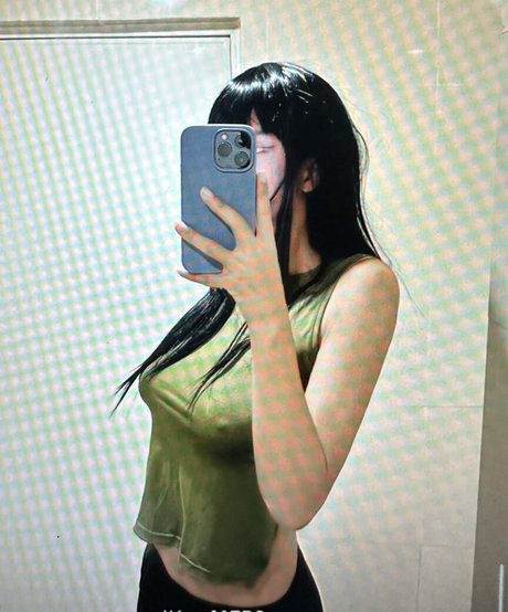 Arihienna star du porno nue photo