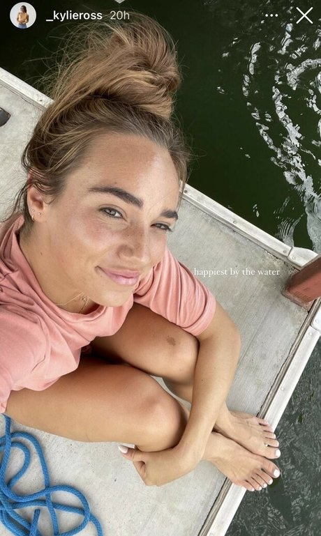 Kylie Holbeck modèle sympa images