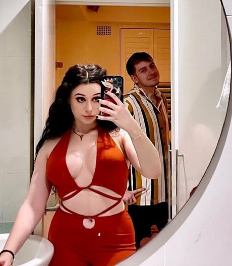 LivBev actrice parfaite photos