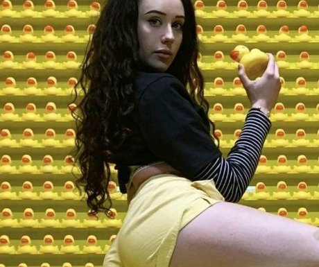 LivBev star pornographique img