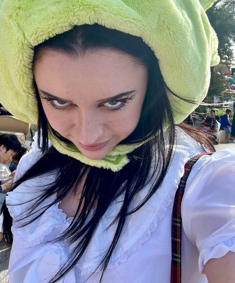 LivBev star du porno belle img