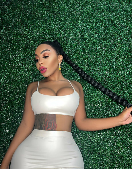 erikayrose star érotique collection